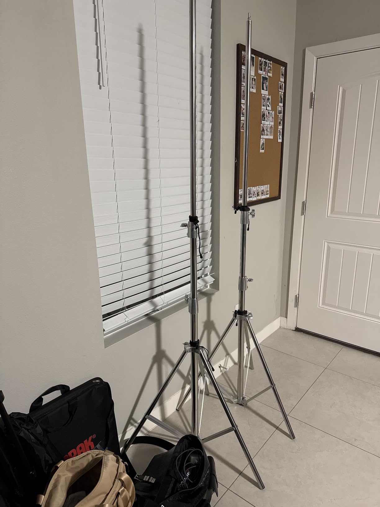 MSKIRA 9.2 x 10 Ft Stainless Steel Backdrop Stand Heavy Duty Adjustable Background Support System Kit for Photography, Parties, Weddings with Clamps, Carry Bag customer photo 1