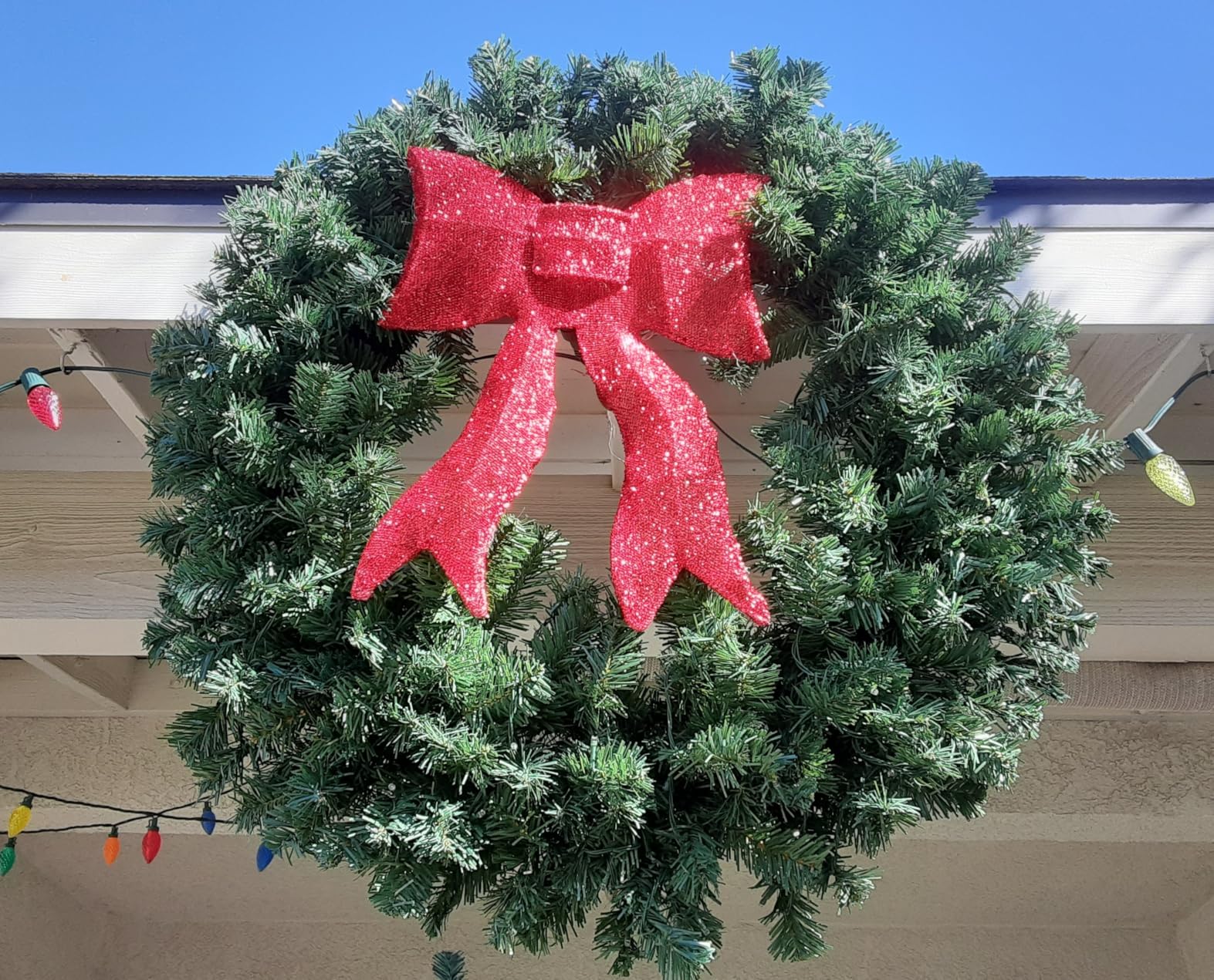 Best Choice Products 60in Large Artificial Pre-Lit Fir Christmas Wreath Holiday Accent Decoration for Door, Mantel w/Red Lighted Bow, 375 LED Lights, 930 PVC Tips, Power Plug-in customer photo 1