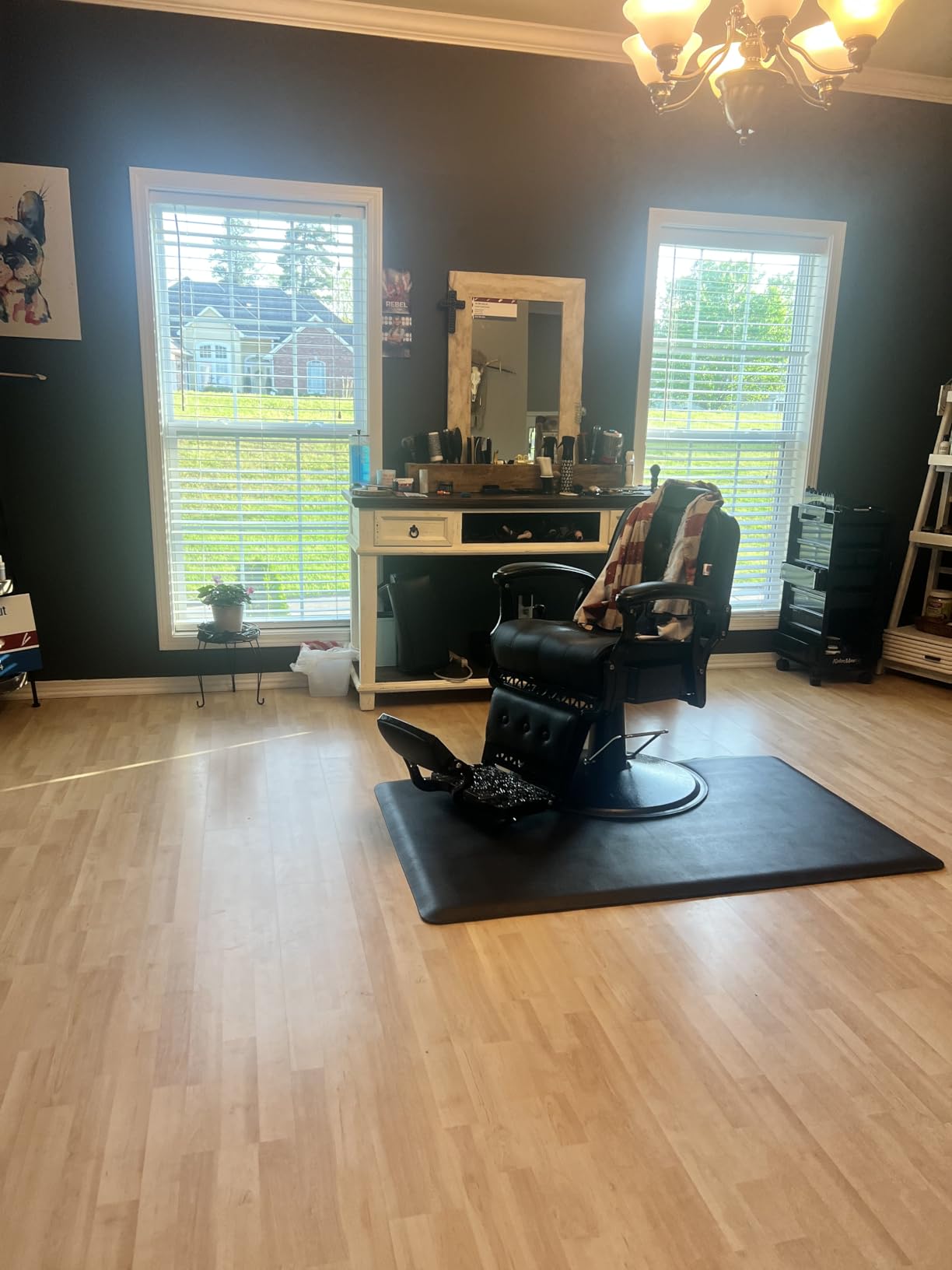 Artist hand Barber Chair Salon Chair Heavy Duty Barber Chair (Black) | Heavy Duty with Footrest and Headrest, All Purpose Shampoo Spa Beauty, Salon Equipment, Adjustable Height customer photo 1