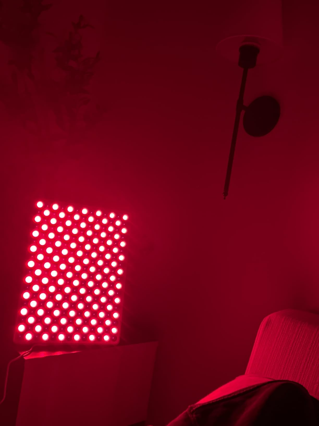 Red Light Therapy with Timing and 180° Adjustable Stand, Deep 660/850nm Near Infrared& Red Light Therapy Panel for Face Body, Skin Care, Home LED Therapy Lamp for Pain Relief of Muscles Joints,234LEDs customer photo 1