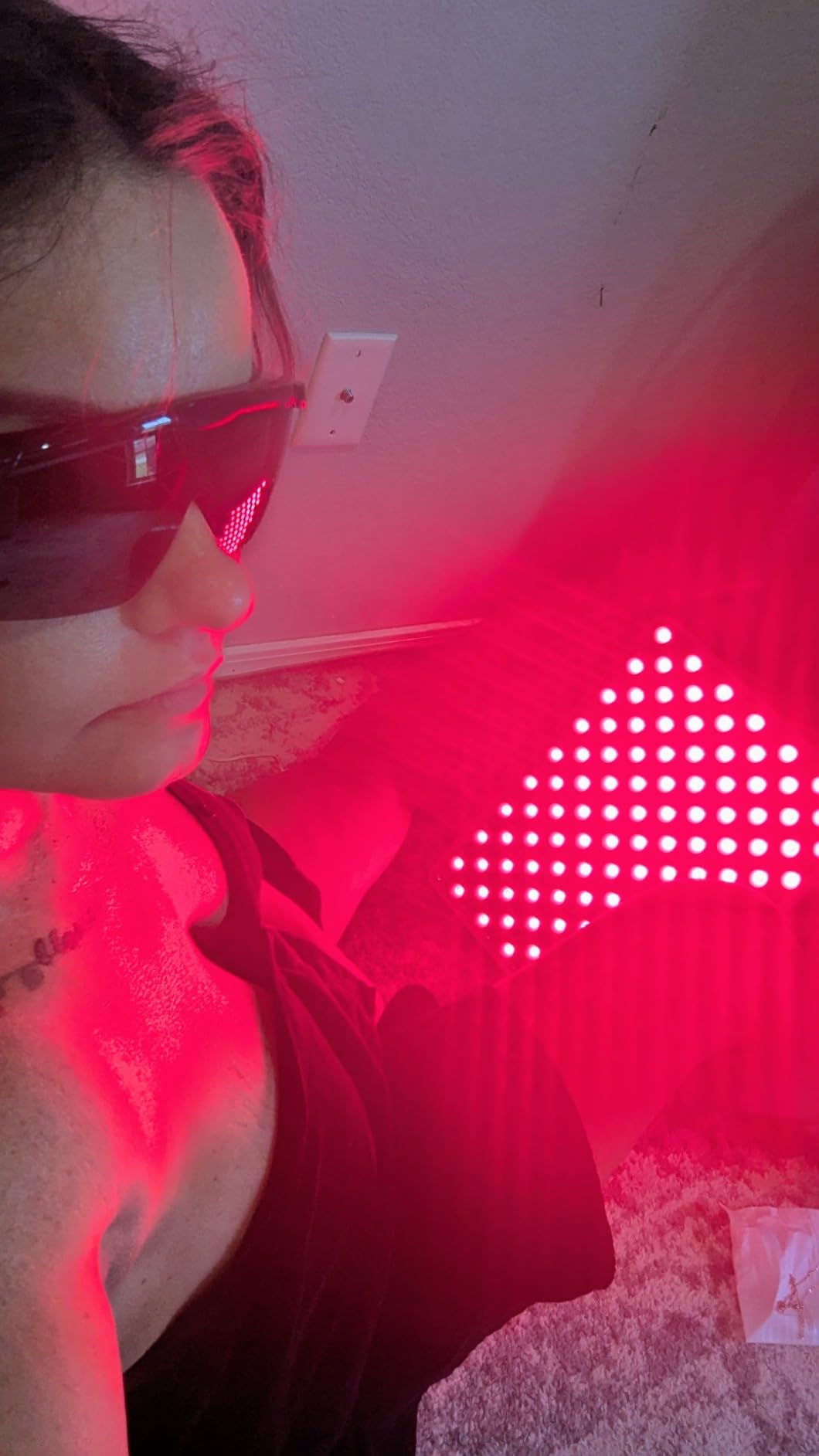 Red Light Therapy with Timing and 180° Adjustable Stand, Deep 660/850nm Near Infrared& Red Light Therapy Panel for Face Body, Skin Care, Home LED Therapy Lamp for Pain Relief of Muscles Joints,234LEDs customer photo 2