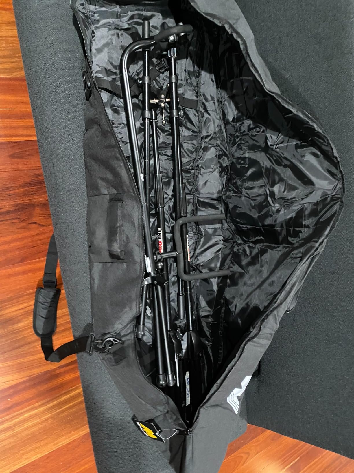 Snowboard Bag for Air Travel,Padded Snowboard Bag Fit Board, Boots, Clothes, Helmet and Gear,Available Length in 155cm 165cm. customer photo 1