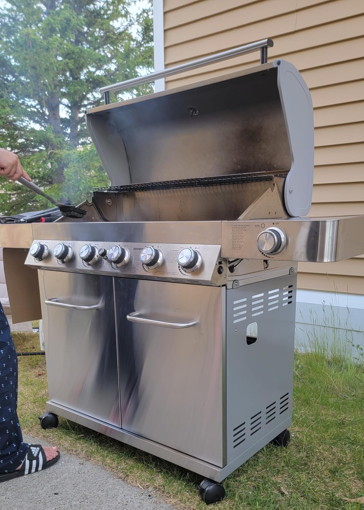Monument Grills 6 Burner 640 sq.in. Stainless Steel Propane Gas Grill with a Rotisserie Kit, a Side Burner, a Built-In Thermometer, Large Cabinet Style Grill customer photo 1