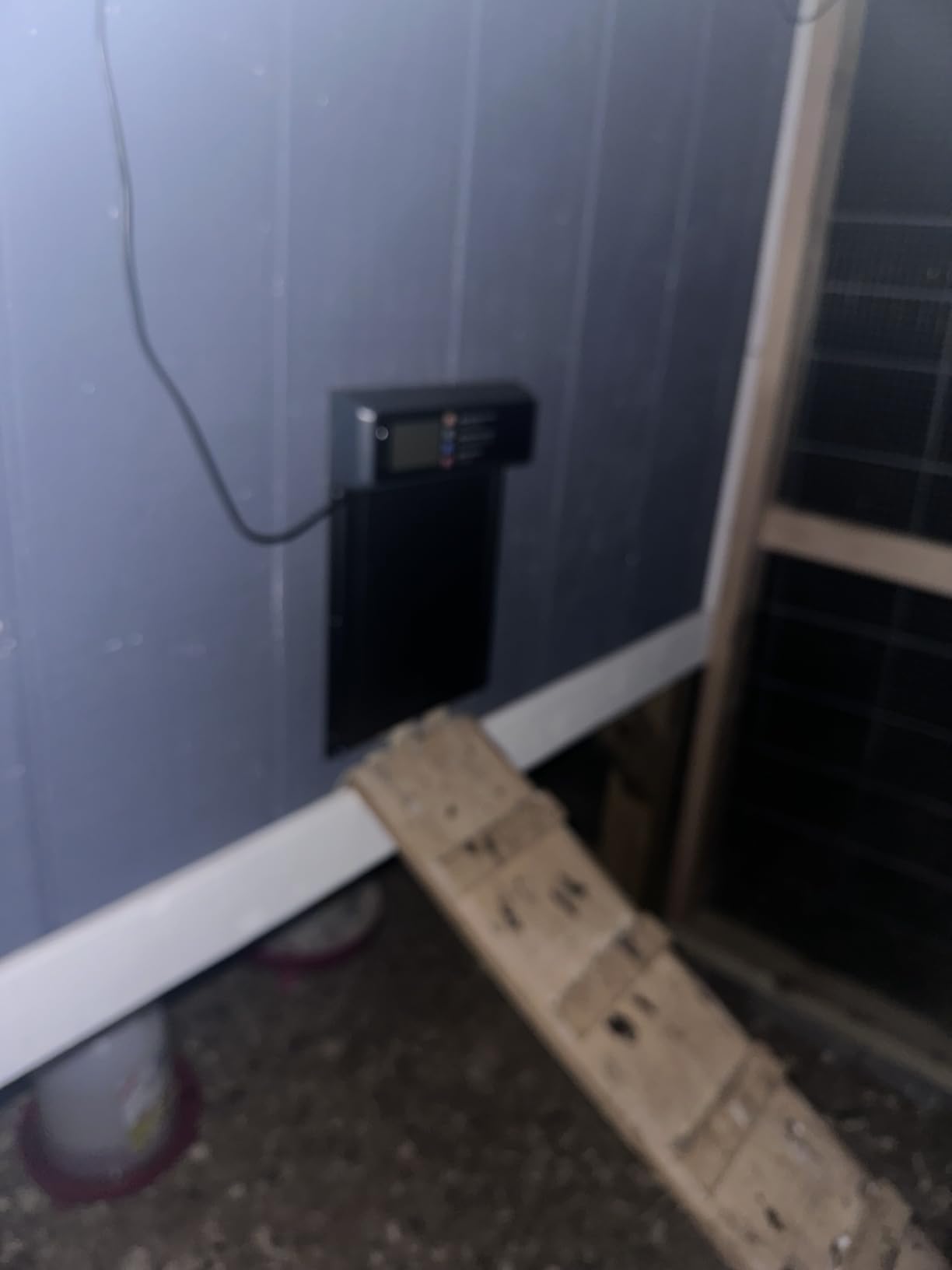Automatic Chicken Coop Door Solar Powered with Timer & Light Sensor | Automatic Chicken Door with LCD Display, Chicken Door with Rang 20M Remote Control, Anti-Pinch Function & Made of Al-Alloy customer photo 2