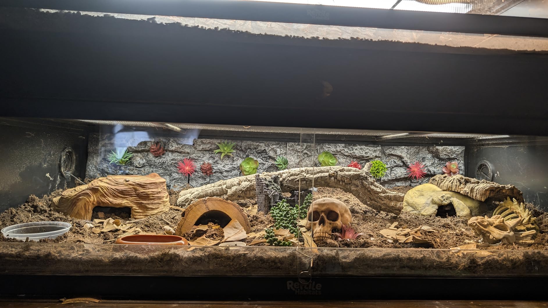 17.7x11.8in Rock Terrarium Background, 3D Reptile Tank Background Board, Amphibian Stereo Backdrop Wall (Grey) customer photo 1