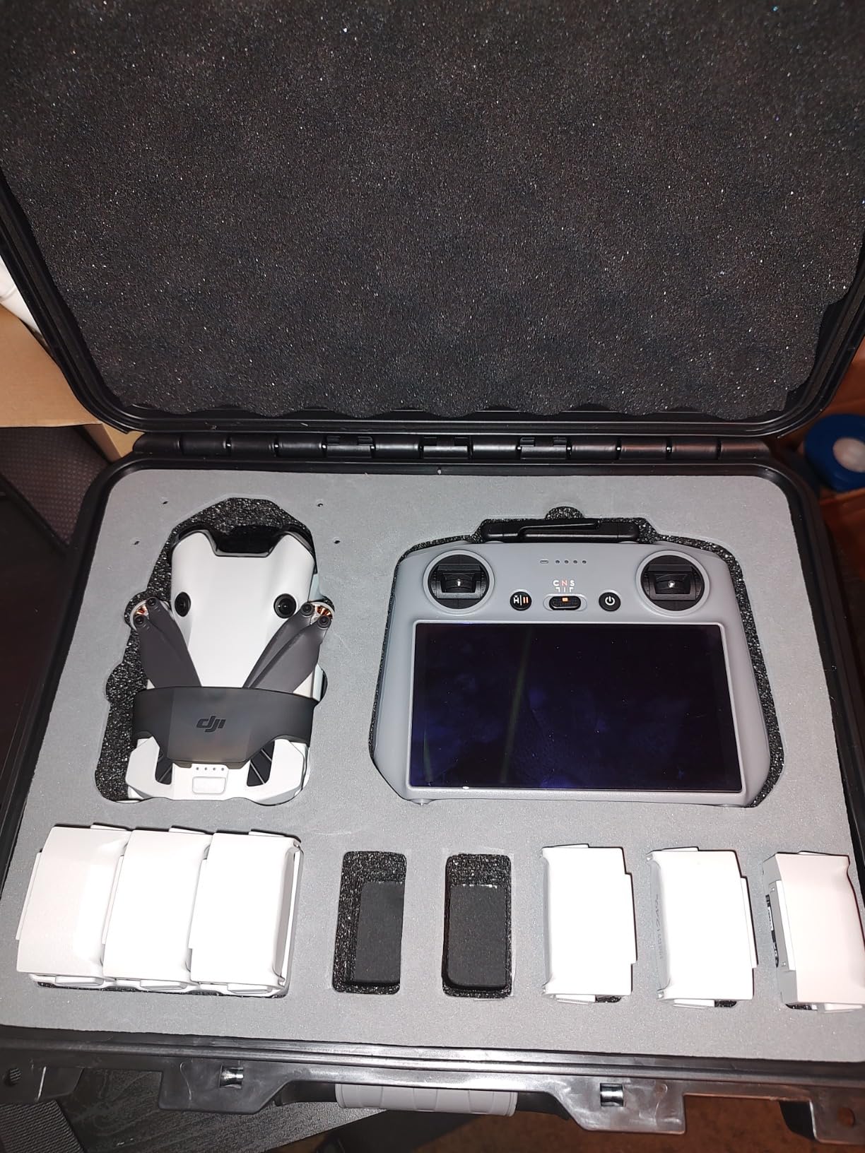 INNVO Waterproof Hard Case for DJI Mini 3 / Mini 4 Pro Fly More | IP67 Rating, PP Plastic Shell, Fits RC2/RC-N3, Holds 8 Batteries, 2 Lockable Eyelets, Mesh Pocket & Shoulder Strap customer photo 1