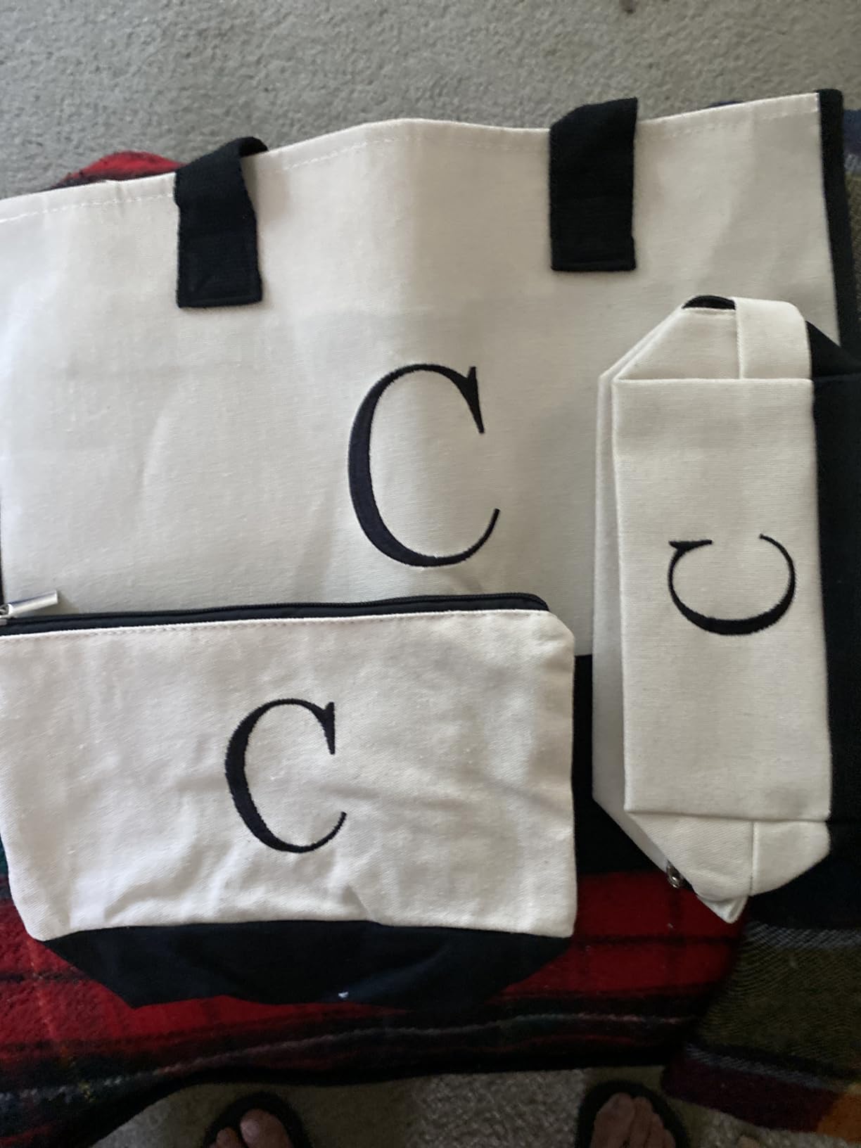 YOOLIFE Gifts for Women - 3 Pcs Initial Canvas Tote Bag & Makeup Bags | Birthday Gifts for Women Mom Daughter Sister Friends Girlfriend Her Grandma, Womens Monogrammed Canvas Tote Bag & Makeup Bags customer photo 2