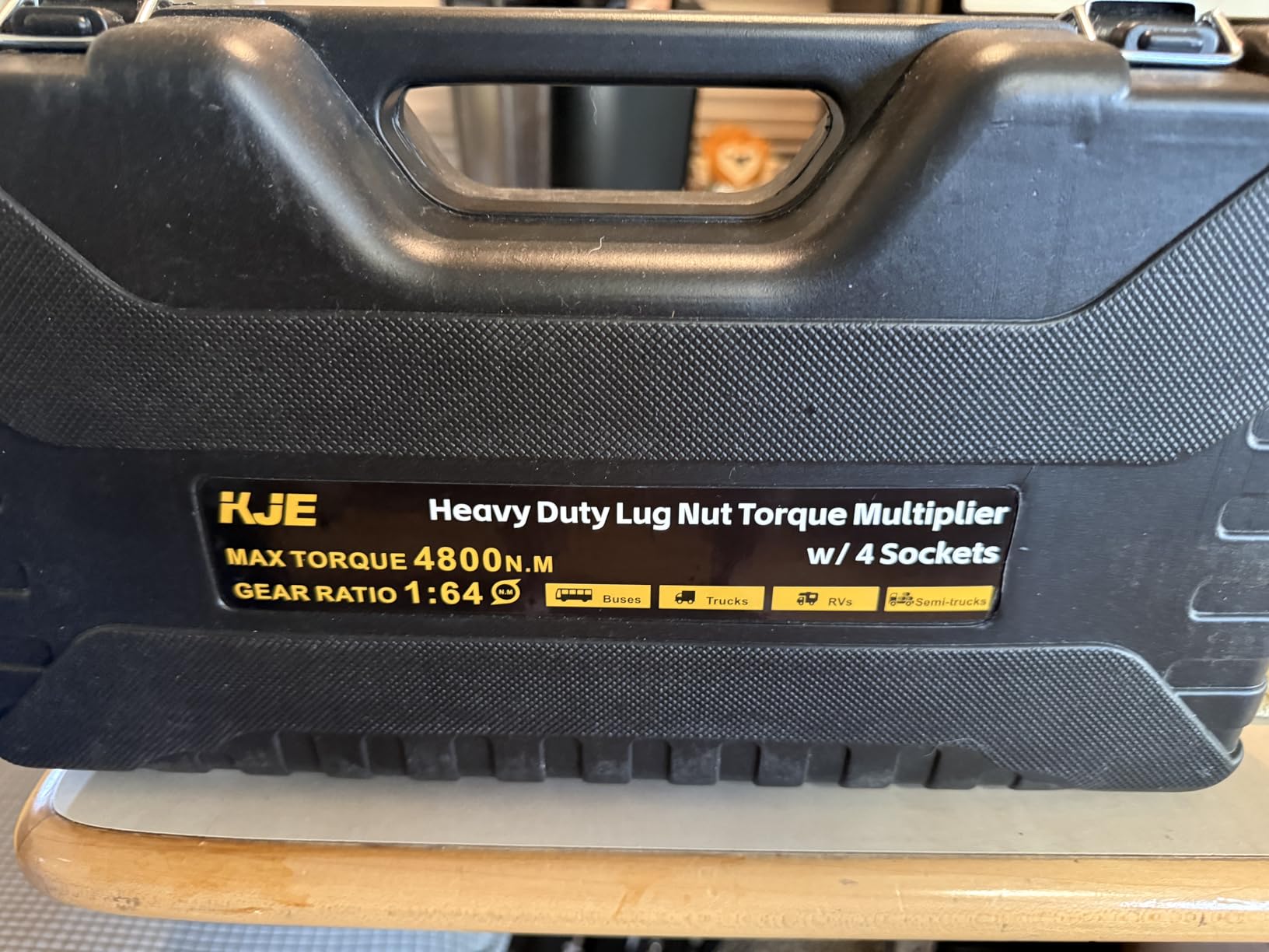 KJE Heavy Duty Torque Multiplier Wrench Set, w/ 1-5/16~1-5/8Inch Cr-v Socket (4800 N/M, 3,540 ft/lb), 1:64 Saving Lug Nut Remover Torque Wrench for Semi Truck & RVs customer photo 2