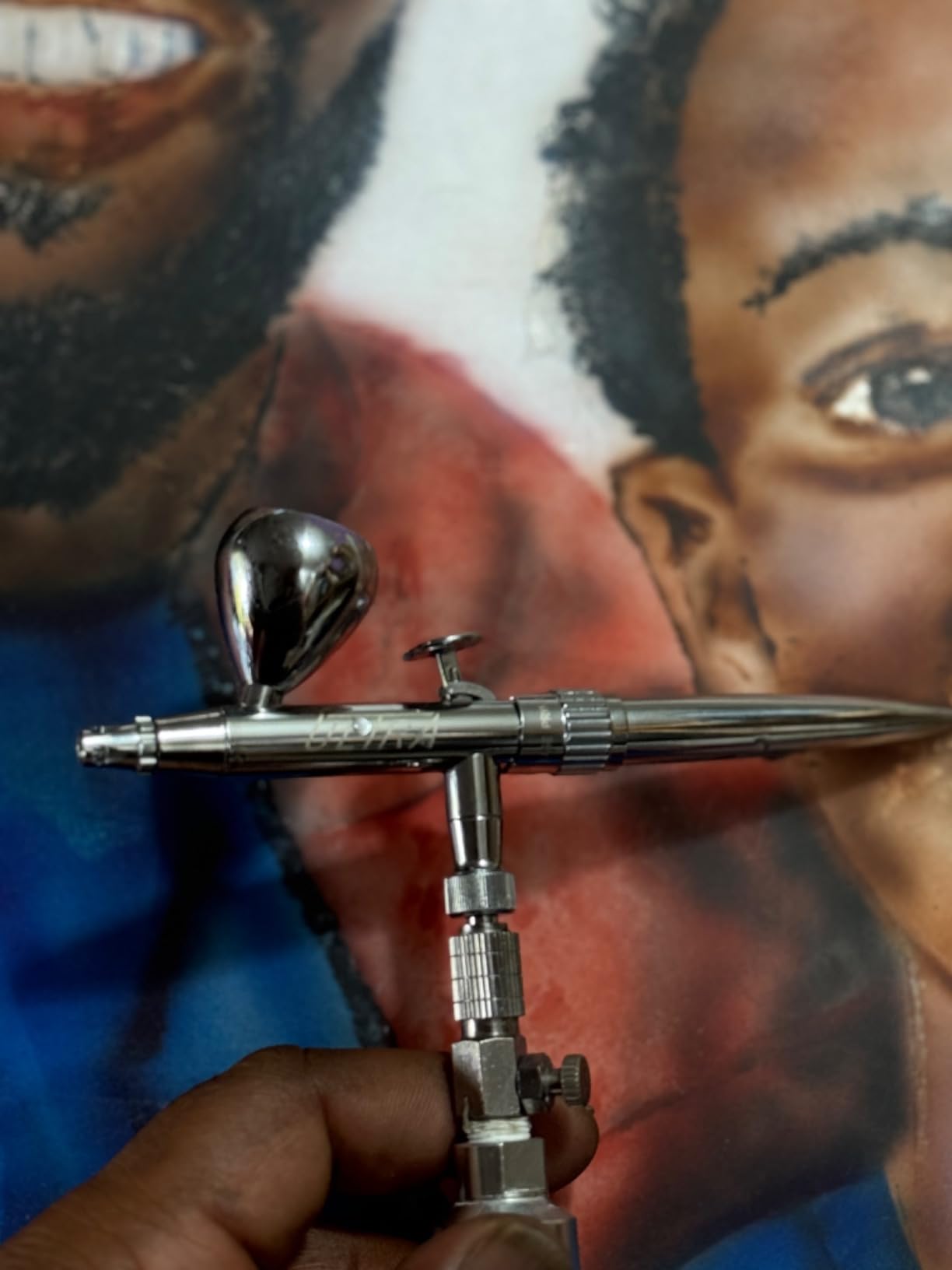 Harder & Steenbeck Ultra 2024 Airbrush, German-Engineered Dual Action Gravity-Feed Airbrush with 0.45mm Self-Centering Nozzle, 5ml Paint Cups - 120231 customer photo 2