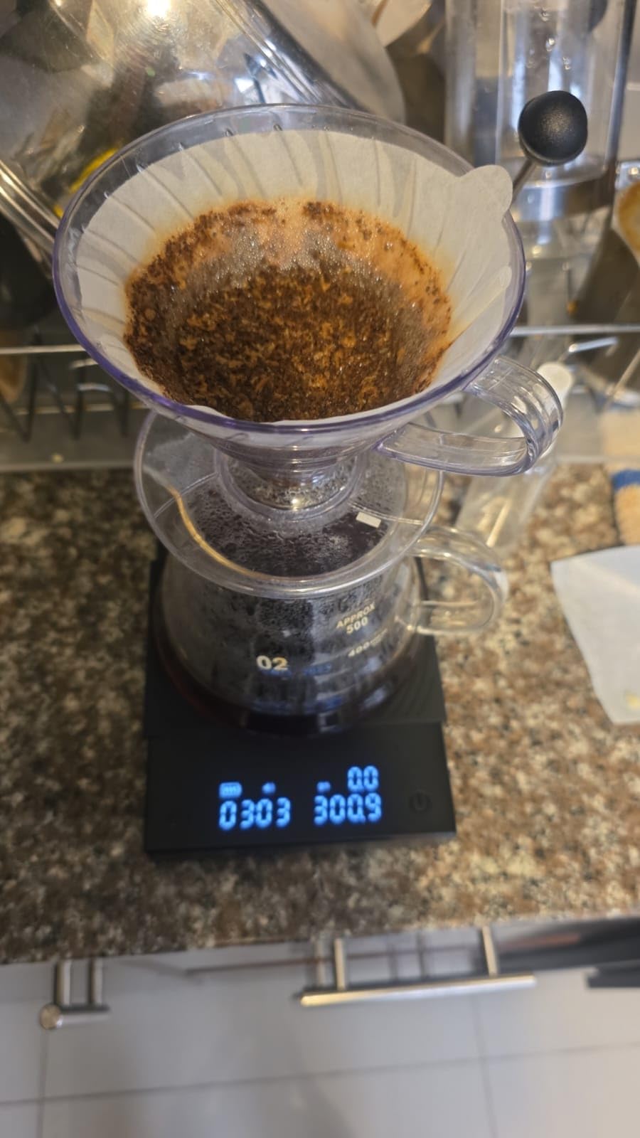 TIMEMORE Coffee Scale Basic 2.0 Electronic Espresso Scale with Water Flow Rate and Timer Function, Free Switching of Ounce/kg Units, Digital Scale for Kitchen/Baking/Cooking, Black customer photo 2