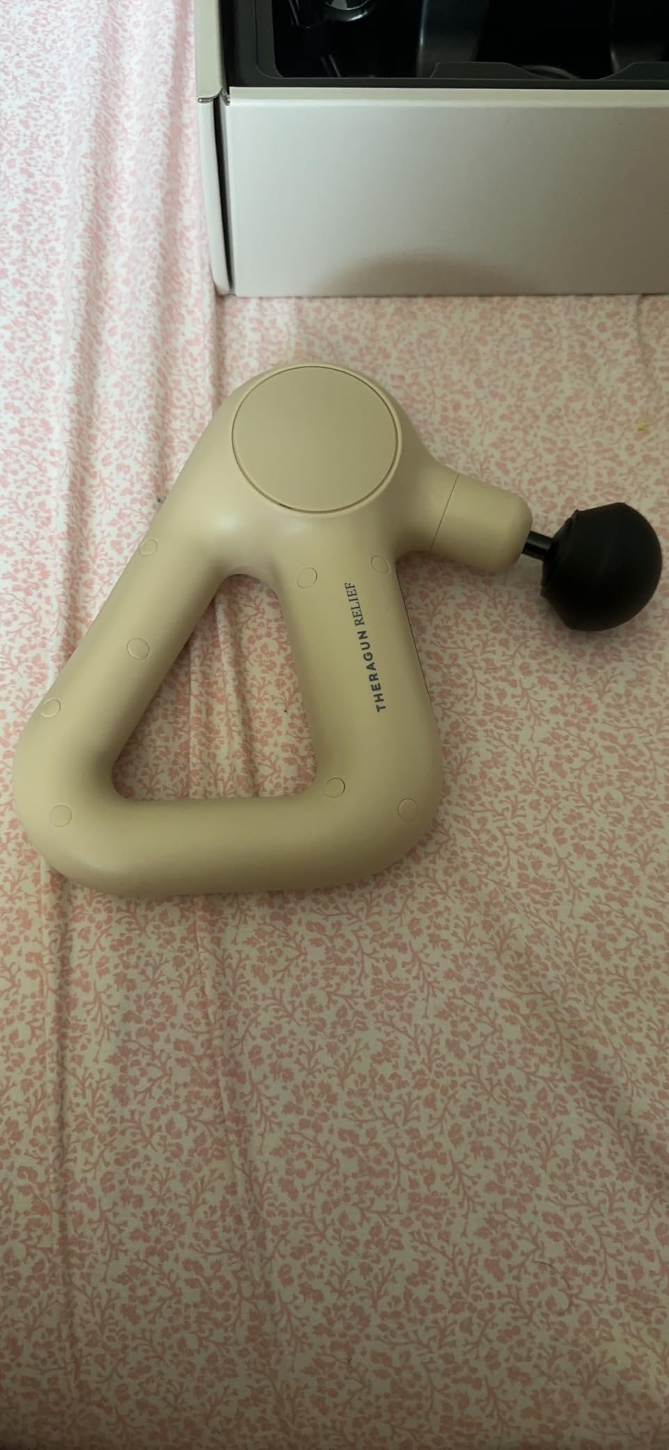TheraGun Therabody Relief Massage Gun | for Daily Comfort | 3-Speed | Navy | Quiet Handheld Percussion Muscle Massager for Back, Leg & Shoulder Pain Relief. Lightweight, Easy to Use, Ergonomic Grip customer photo 2