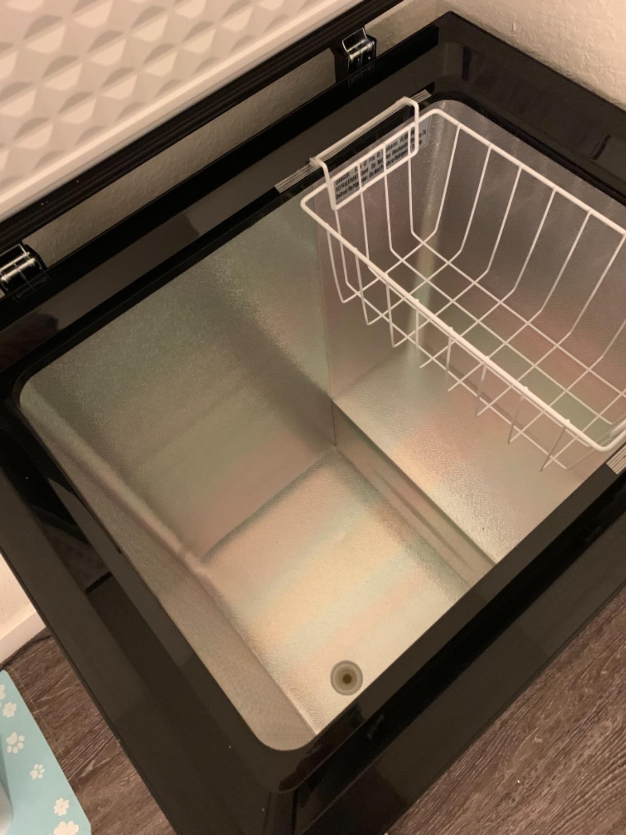 Kismile 3.2 Cubic Feet Chest Freezer, Small Deep Freezer for Home, Black | 2 Removable Basket, Adjustable Temperature, Free Standing Top open Door, Fits Kitchen/Office/Bar customer photo 1