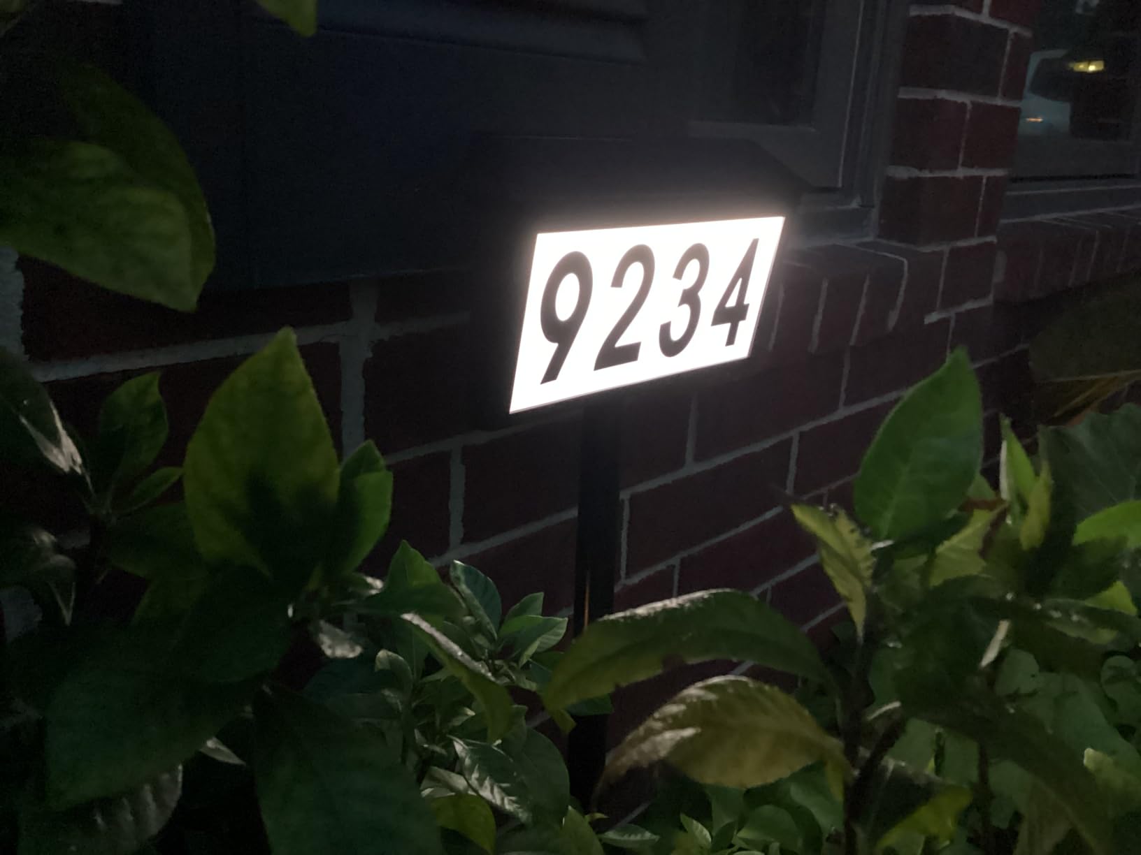 Nazuwke Solar Address Sign, House Numbers for Outside Light Up, 3 Colors Waterproof LED Illuminated House Numbers With Stake, Wall Mounted/In Ground Solar Powered Address Plaque for Yard Garden Home customer photo 2