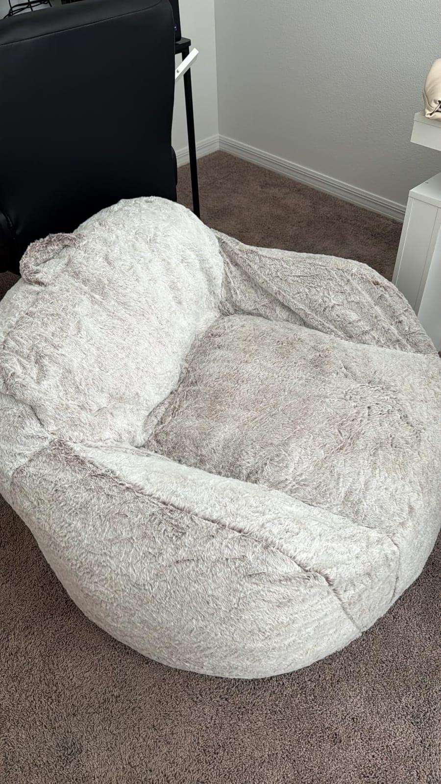 Homguava Giant Bean Bag Chairs for Adults, Large Bean Bag Couch with Arms | Big Beanbag Chair with Memory Foam Filled, Oversized Bean Bag Sofa, Faux Fur Floor Sofa Chair for Bedroom Living Room-Khaki customer photo 1