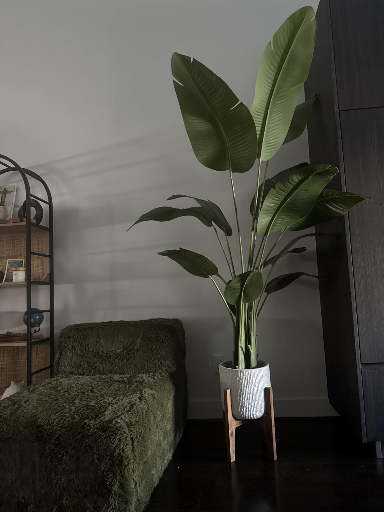 Lifelike Bird of Paradise Artificial Plant, 6ft Faux Banana Leaf Tree with 13 Trunks - Perfect Indoor Silk Floor Plant for Home Decor in Living Room, Office, and Bedroom customer photo 2