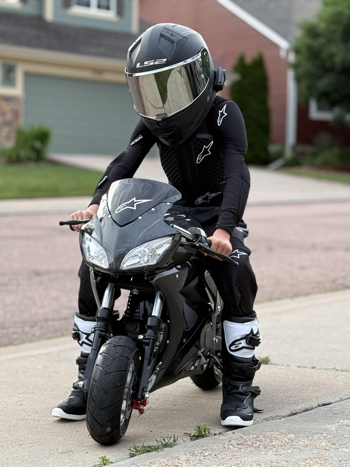49cc 4-Stroke Pocket Bike, Mini Gas Motorbike, Off Road Trail Bike Dual Headlights Rubber Handlebar 1.8L Gas Tank (Black Plus) customer photo 1
