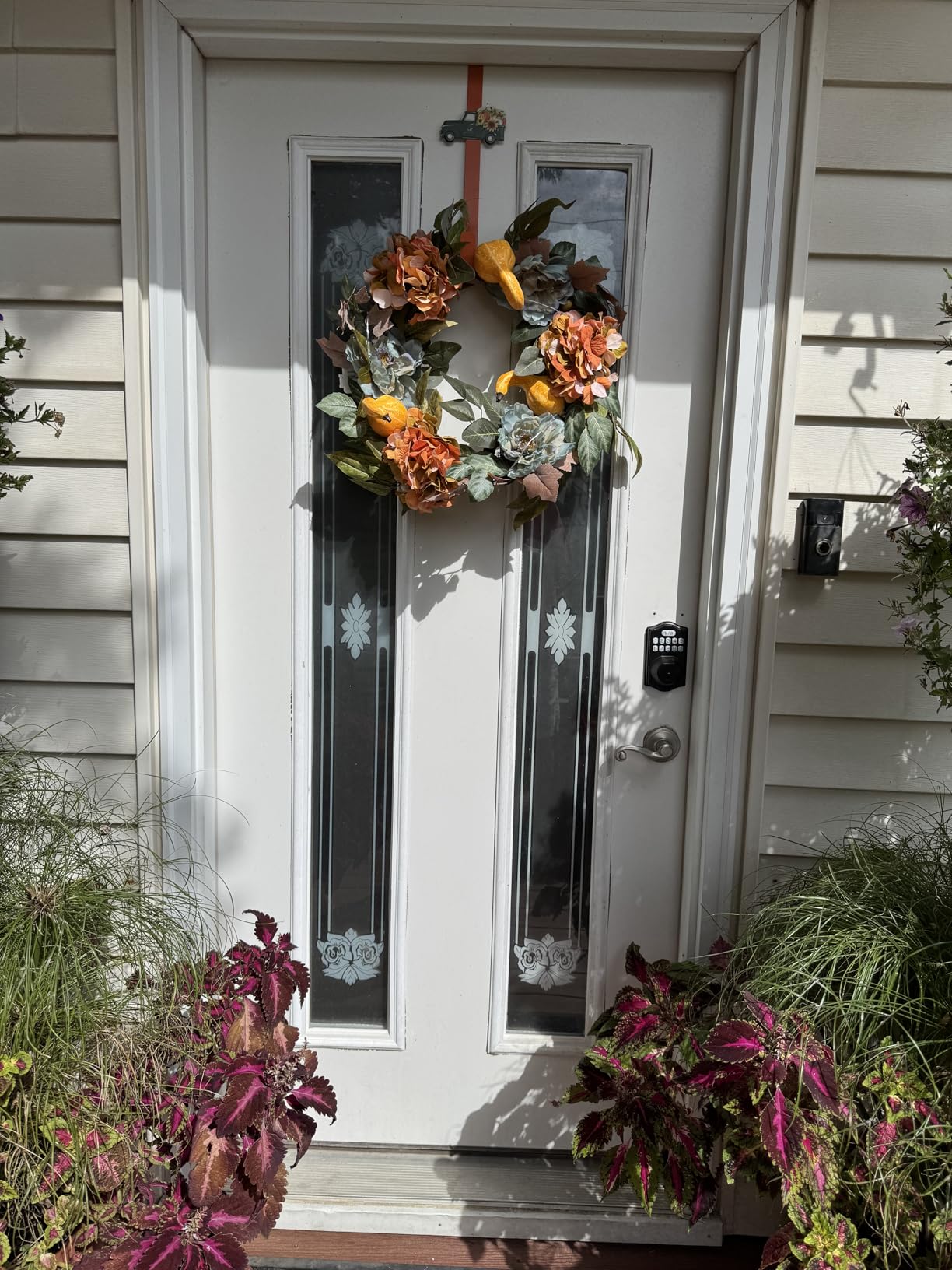 DecorbyHannah 24'' Fall Wreath for Front Door with Lights & Peony Hydrangea | Pre-Lit Collapsible Harvest Autumn Thanksgiving Lighted Pumpkin Wreath with Timer & Maple Leaf for Mantle Home Decorations customer photo 2