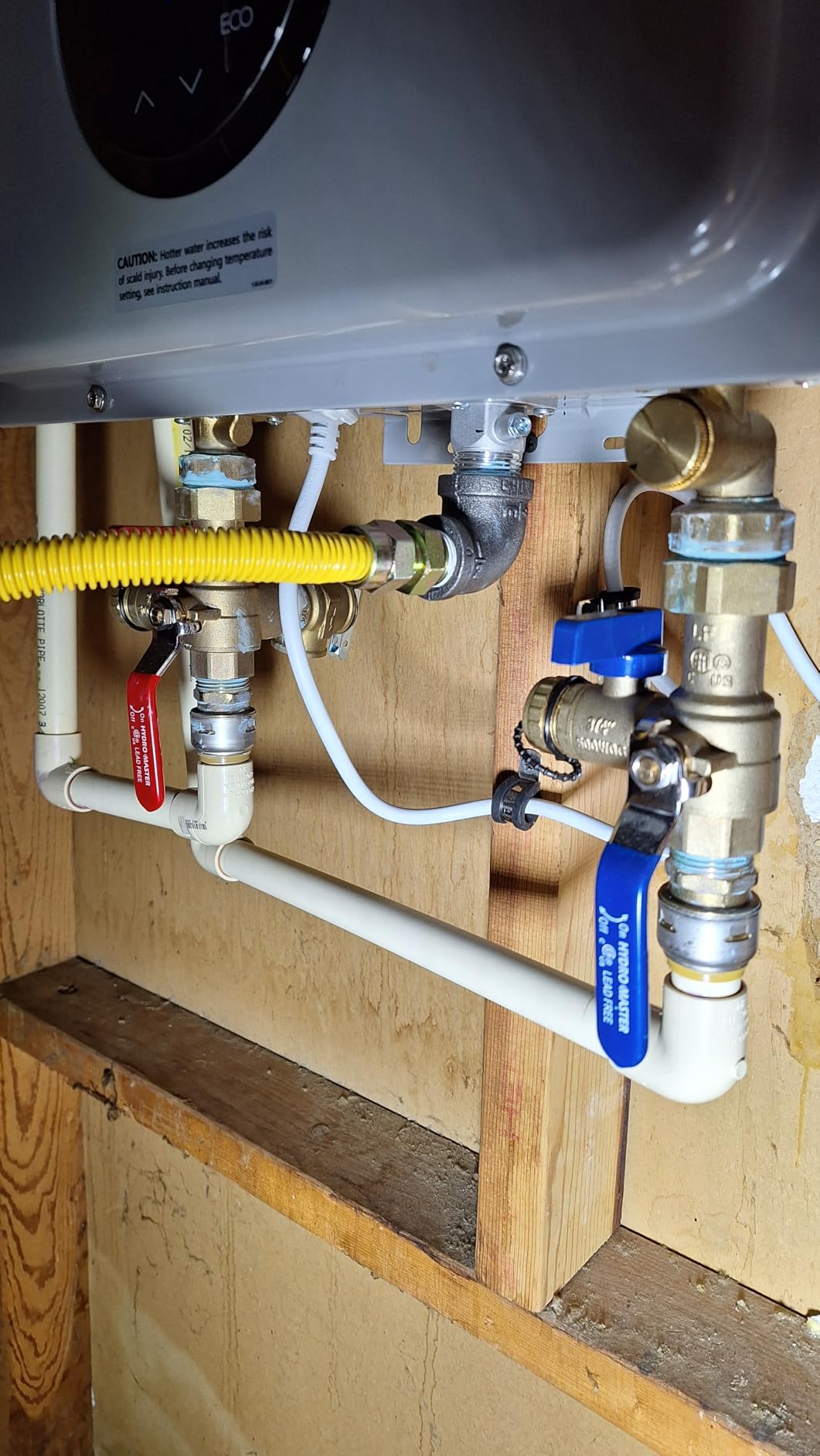 FOGATTI Tankless Water Heater Gas Propane Outdoor On Demand CSA Certified customer photo 1