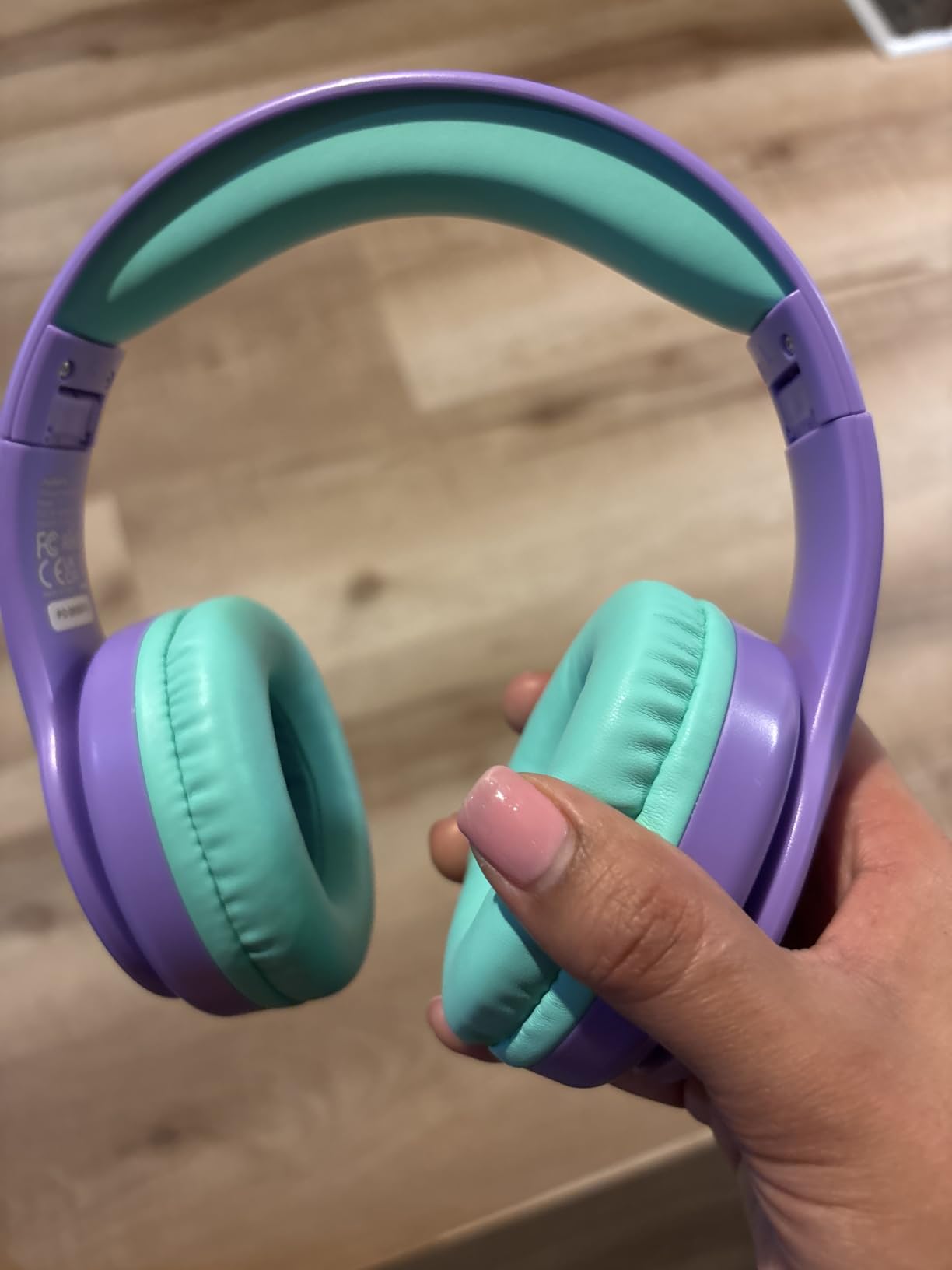JoySpark Kids Bluetooth Headphones, Lightweight Wireless Headphones for Kids, 85/94dB Volume Limited, 60 Hours Playtime, Bluetooth 5.3, Over-Ear Toddler Headsets with Built-in Mic-Purple customer photo 2