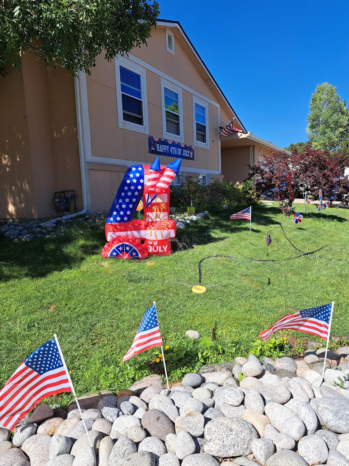 CAMULAND 5FT Tall Patriotic Independence Day 4th of July Inflatable | Outdoor Decorations Patriotic, Outdoor Inflatables with LED Lights for Yard Garden Lawn Memorial Day Decor customer photo 2