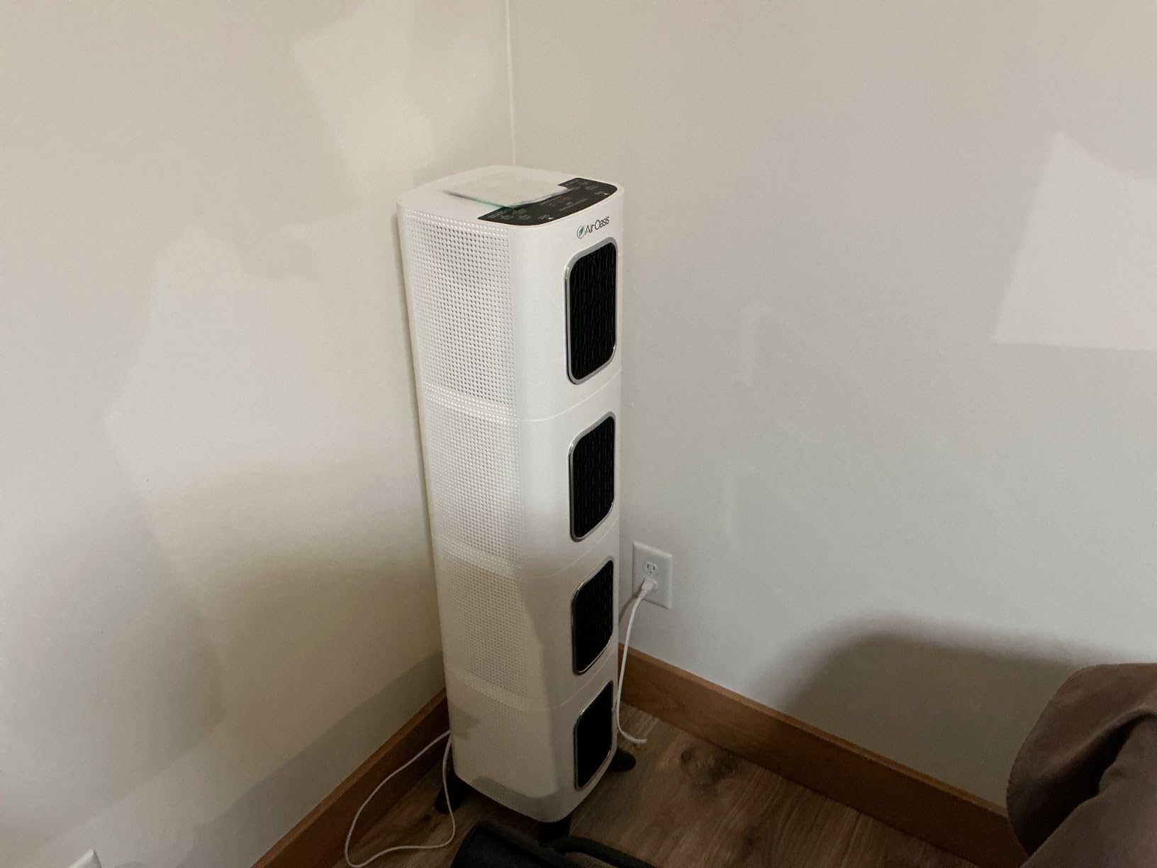 Air Oasis iAdapt 2.0 H13 HEPA Filter Air Purifier | Reduces Up To 99% of Viruses, Mold, Dust, Smoke, Pollen & Odors | Whisper Quiet Operation | WiFi Compatible | 5,474 Sq Ft of Clean Air customer photo 1