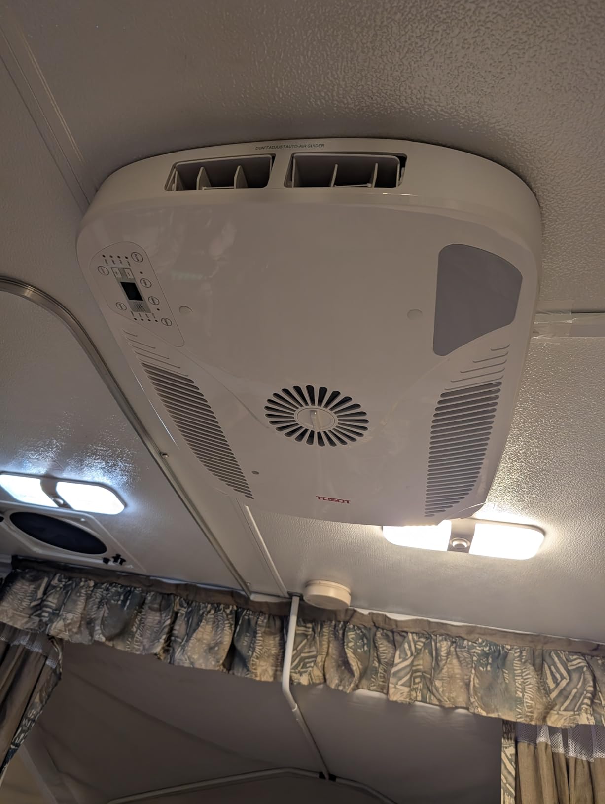 TOSOT 16000 BTU GO Cool RV Air Conditioner, Non-Ducted Camper Rooftop AC Unit with Heat Pump, WiFi and Remote Control, Quiet Air Conditioner for Campers & Trailers, Black customer photo 1