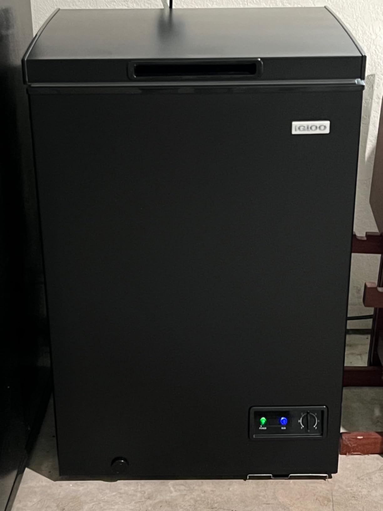 Igloo 3.5 Cu Ft. Upright Deep Freezer Chest- Deep Freezer with Quick Freezing System & Adjustable Thermostat for Homes, Garages & Basements- Low Noise Freezer with Removable Basket & LED Lights- White customer photo 2