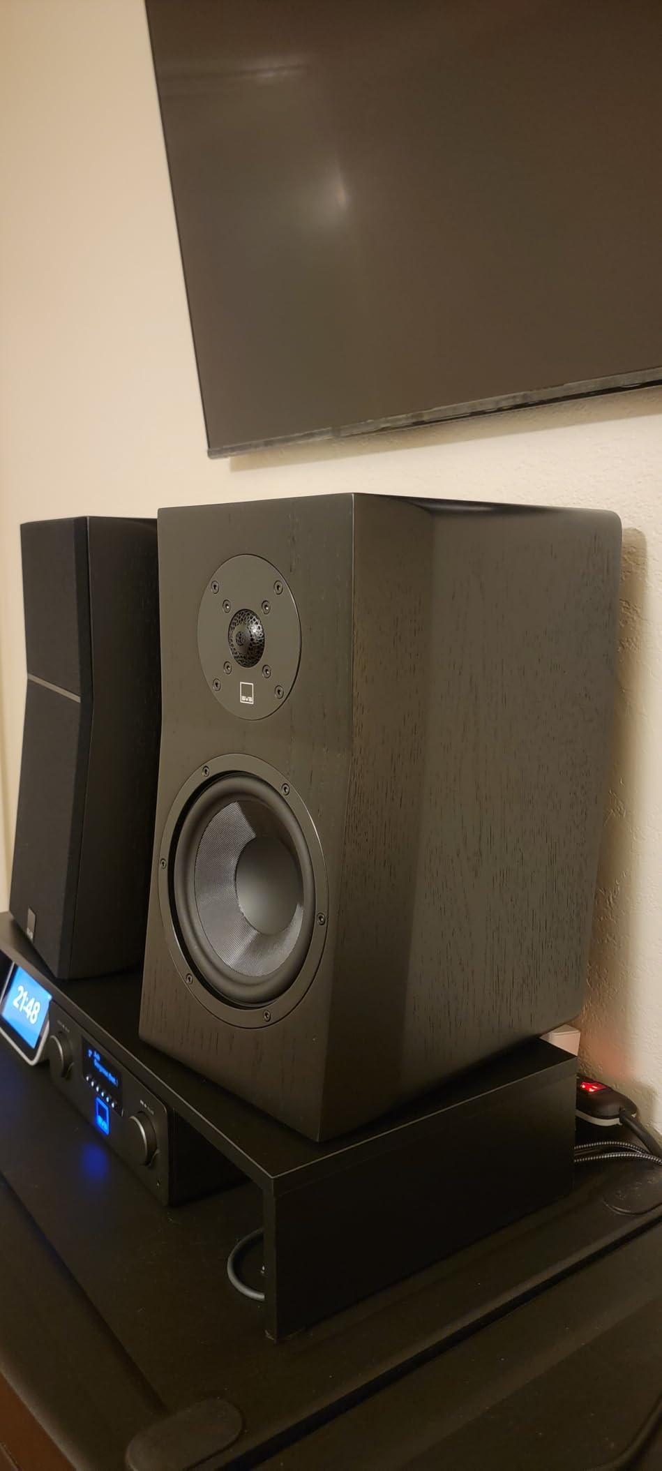 SVS Ultra Evolution Bookshelf Speakers - Pair (Piano Gloss White) customer photo 1