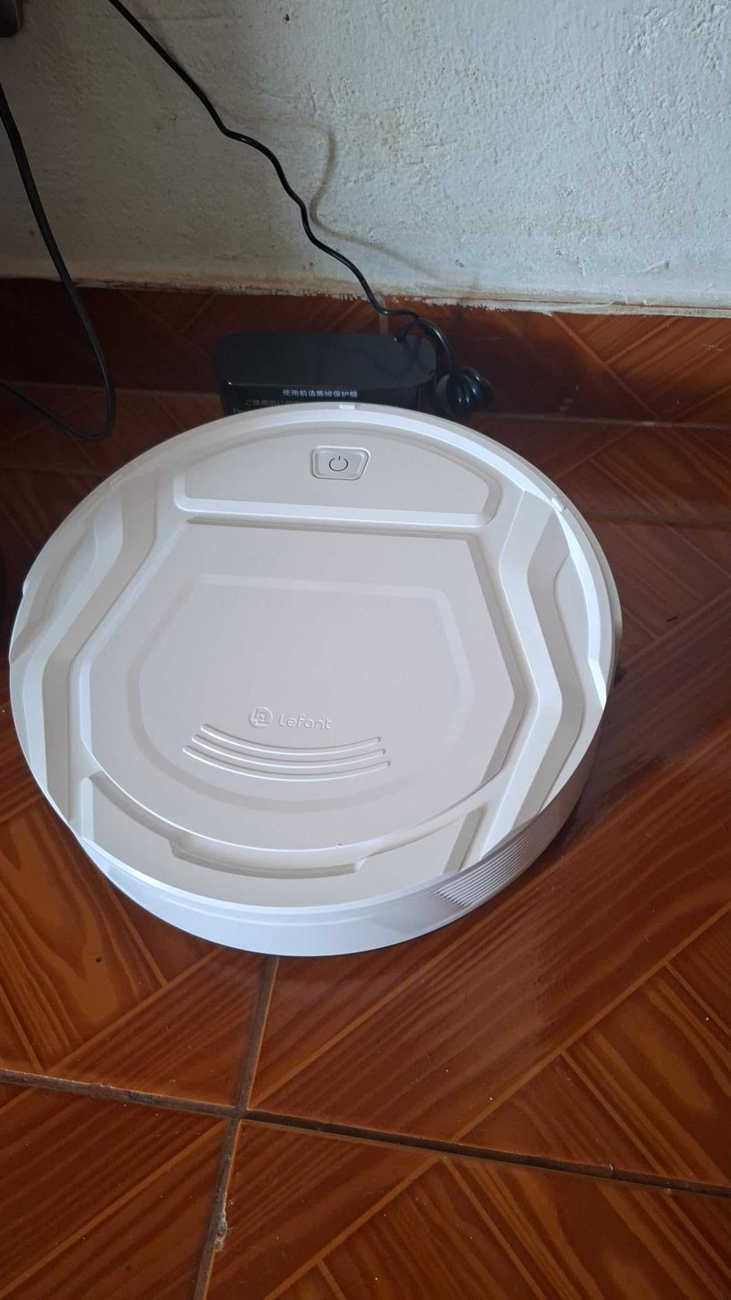Lefant M210 Pro Robot Vacuum with Powerful Suction, 6 Cleaning Modes, 120 Mins Runtime, Quiet, Self-Charging, Voice Control, Ideal for Pet Hair and Hard Floor, White customer photo 2