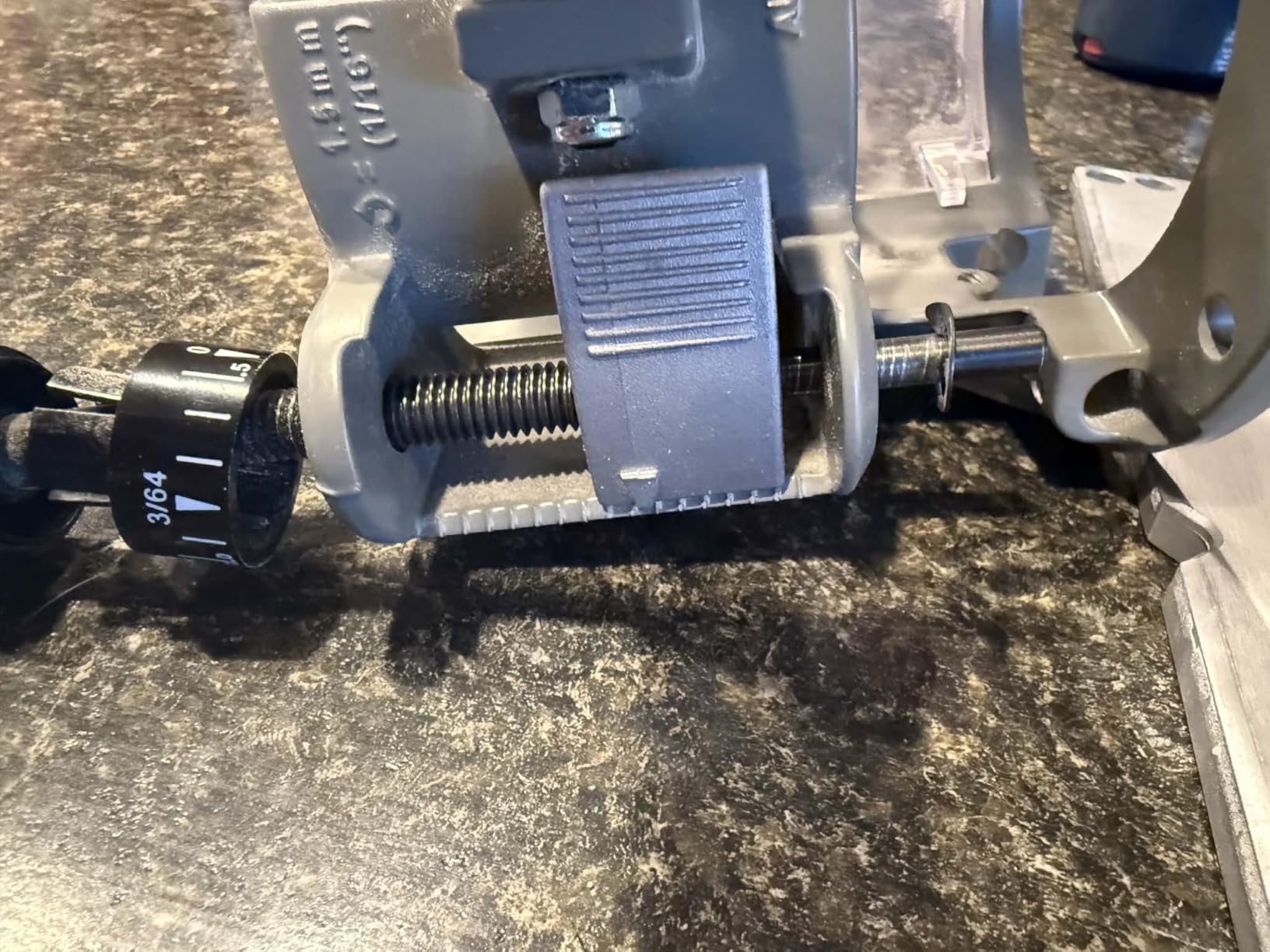 O'SKOOL Router Lift System Compatible With Bosch RA1181 and RA1171 | For 3-1/2 Inch Diameter Router Motors, 11-1/2 Inch by 9-1/8 Inch, 3/8 Inch Solid Aluminum Plate, RTS017 customer photo 1