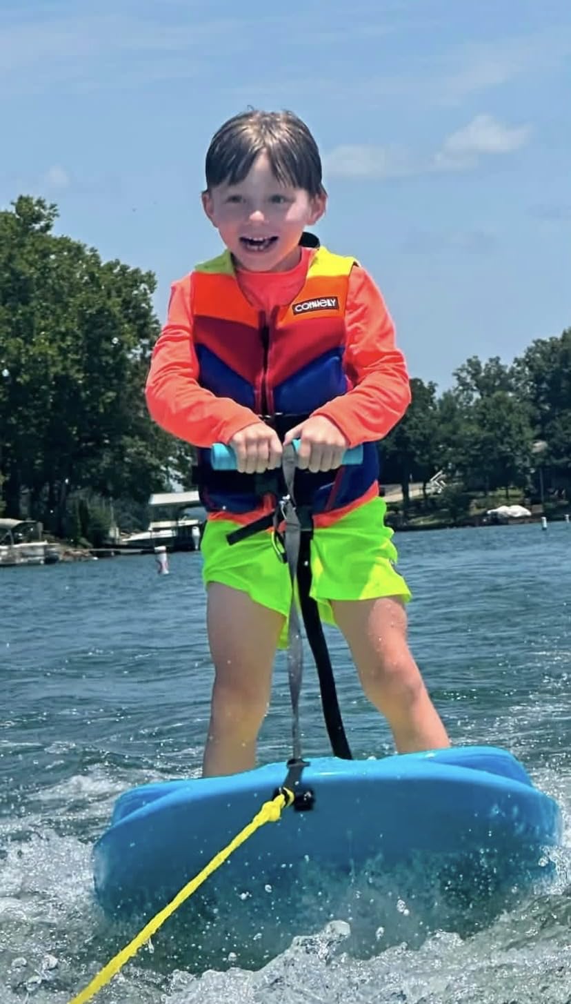 Coast Board All-in-One Kid's Wakeboard, Trainer Board, Kneeboard, and Water Skis with Rope Handle, Ideal for Water Sports and Boating, Perfect for Beginners and Young Riders customer photo 1