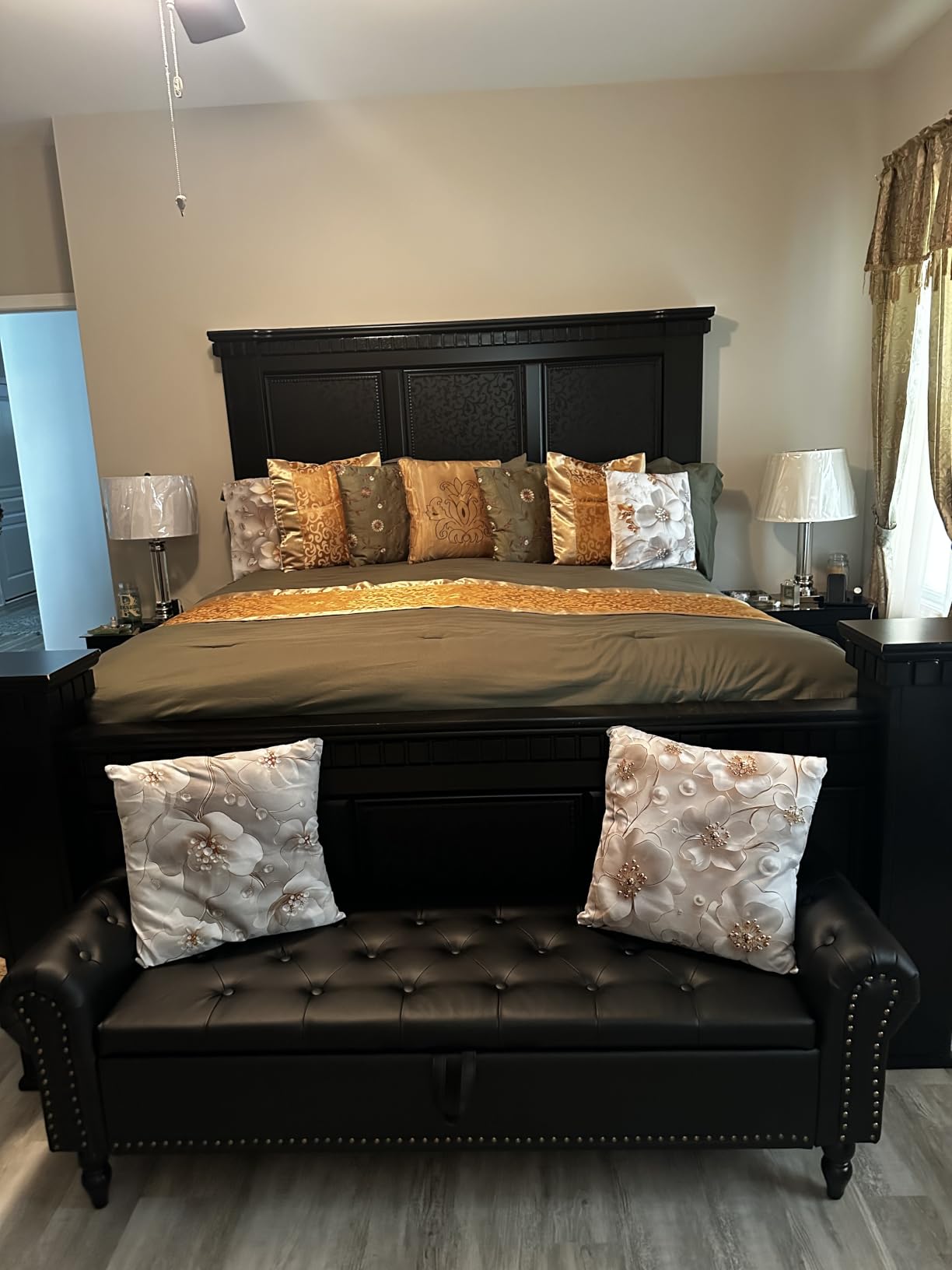 Furniliving 51 inch Storage Benches, End of Bed Bench with Button-Tufted Large Upholstered Storage Ottoman Linen Window Bench with Storage Shoe Cabinet Bench, for Bedroom, Entryway, Closet, Beige customer photo 2