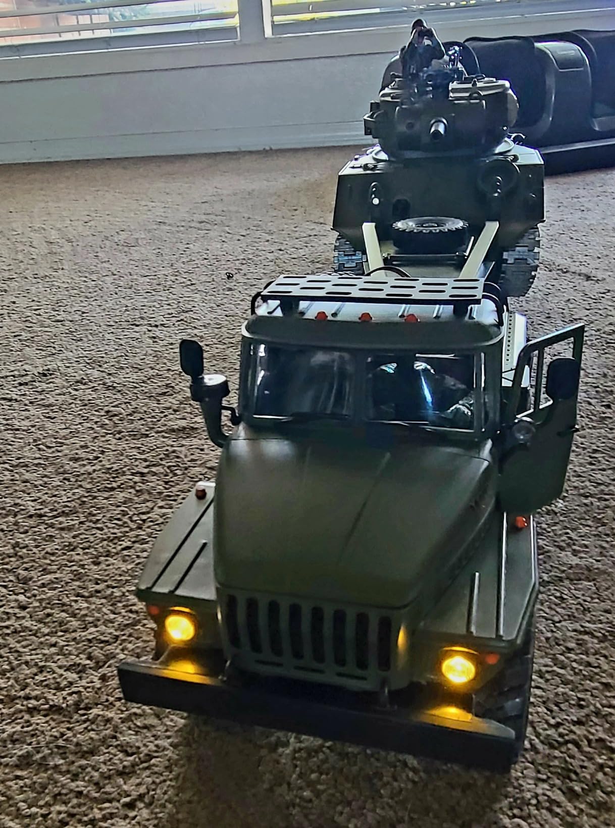 RC Semi Truck, 2.4Ghz 6WD Remote Control Army Truck Trailer, 41.3 Inch Large Size RC Car Toy, 1/16 Scale Tractor, Remote Control Electric Transport Vehicle Toy car for boy Gifts customer photo 2