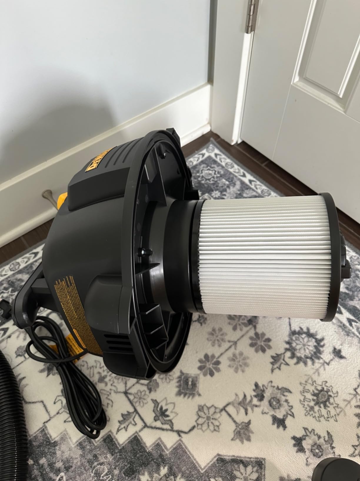 DEWALT STEALTHSONIC Wet Dry Shop Vac 6 Gallon, Shop Vacuum Wet and Dry 5 HP, Ultra Quiet Shopvac with Powerful Suction, Wet Dry Vacuum Cleaner for Home, Garage, Workshop, Jobsite, DXV06P-QT customer photo 1