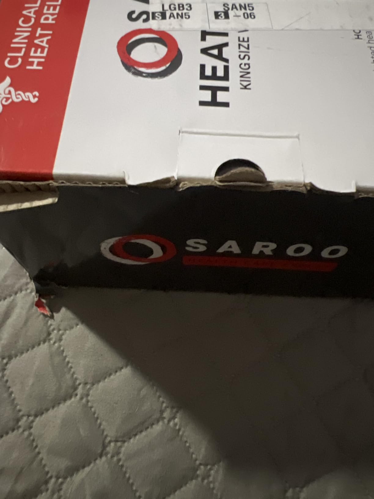 SAROO Massaging Weighted Heating Pad for Back Pain Relief,12