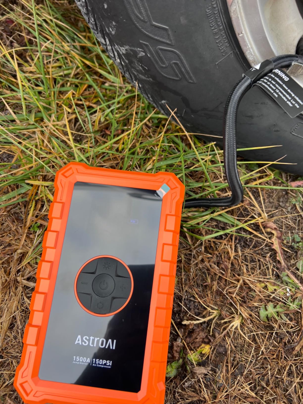 AstroAI S8 Air 3000A Jump Starter with Air Compressor, 12V Jump Box customer photo 2