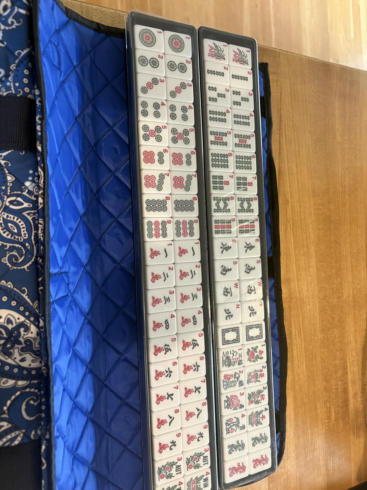 American Mahjong Game Set, 166 Quality White Tiles, 4 All-in-One Color Rack/Pushers, Mahjong Tile Set with Blue Printed Carrying Bag customer photo 2