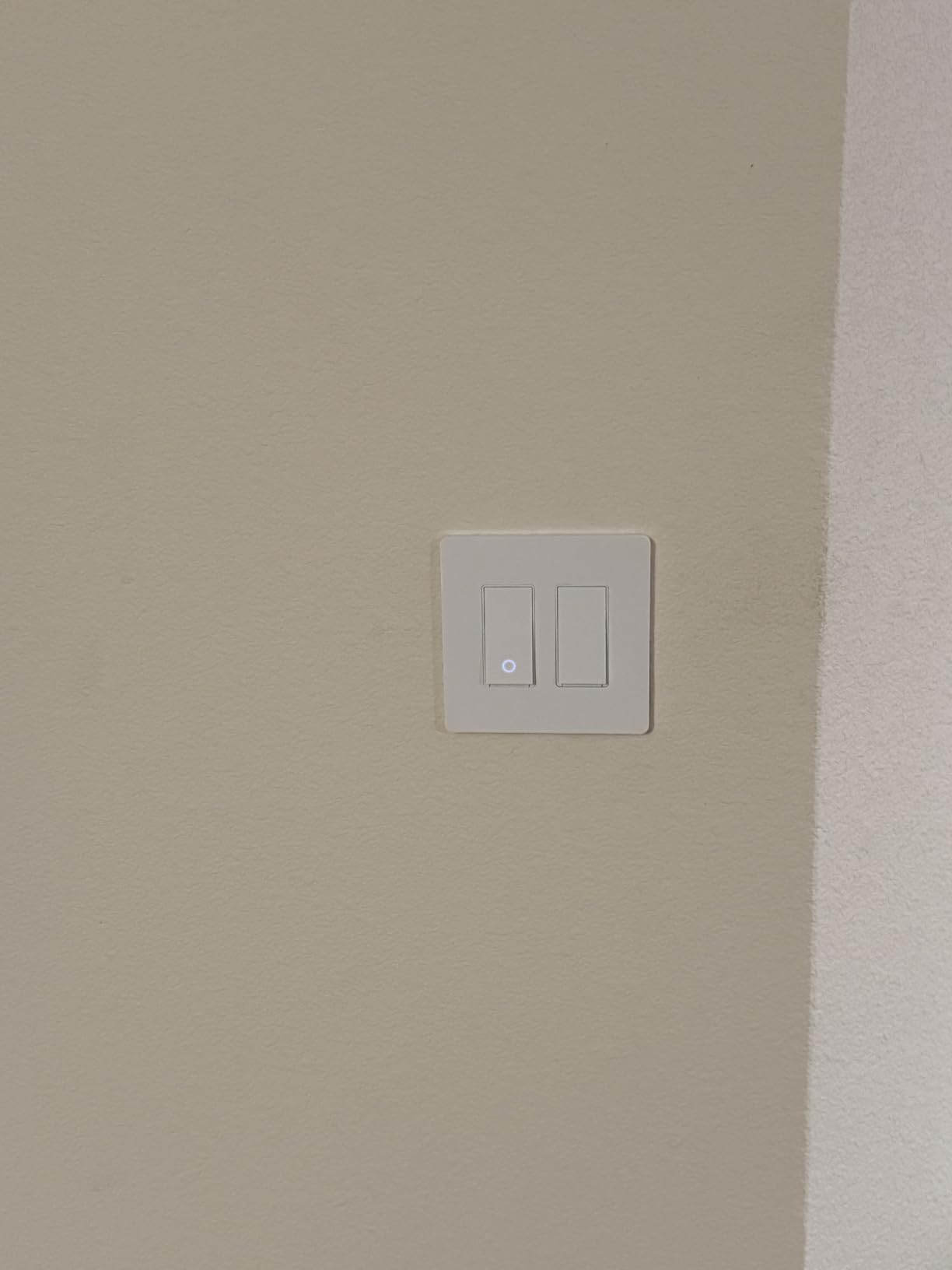 Kasa Smart Switch 2-Gang HS200-2, Single Pole,Neutral Wire Required, 2.4GHz Wi-Fi Light Switch Compatible with Alexa and Google Home, UL Certified, No Hub Required, White customer photo 1