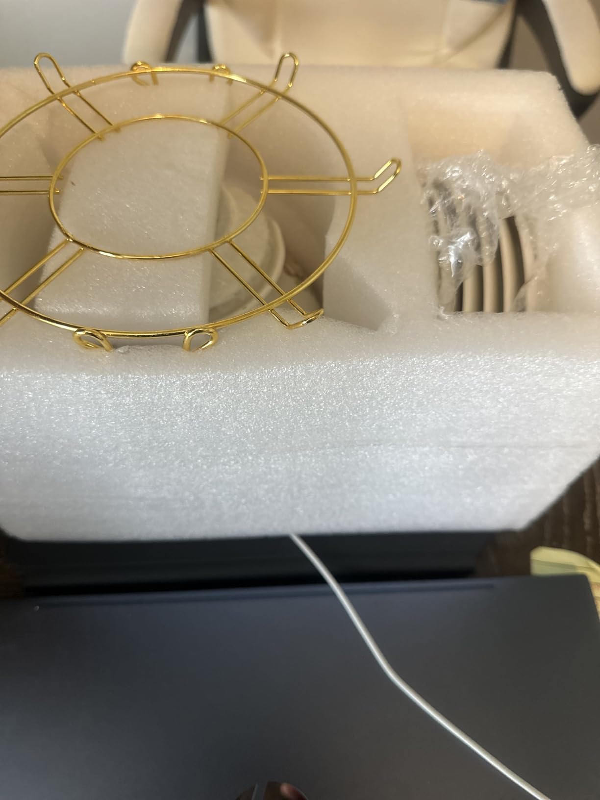 20-Pieces Porcelain Bone China Tea Sets, Gold Rim Coffee Set with Golden Metal Rack, Tea Gift Sets for Home & Party (008) customer photo 2