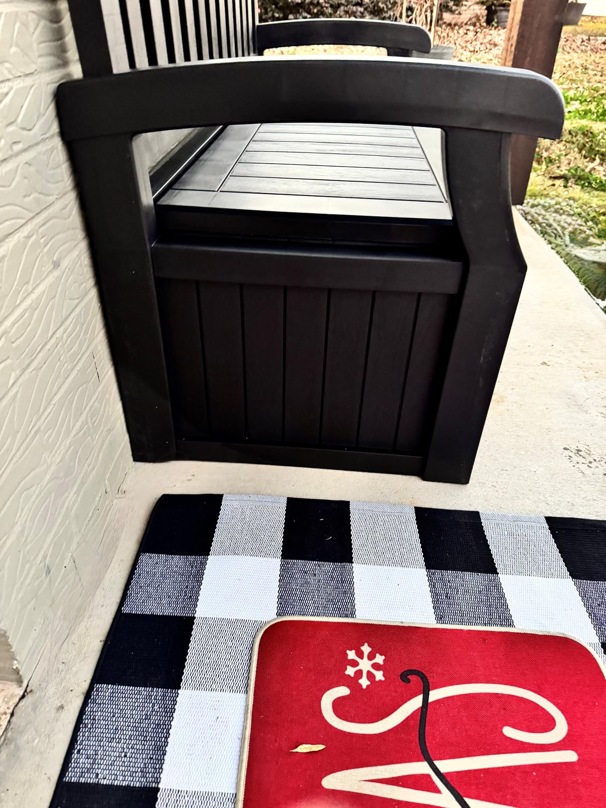Greesum 80 Gallon Storage Bench Outdoor Deck Box with Armrest, Patio Furniture, Lockable, Waterproof and UV Resistant, Suitable for Garden, Pool, Black customer photo 1
