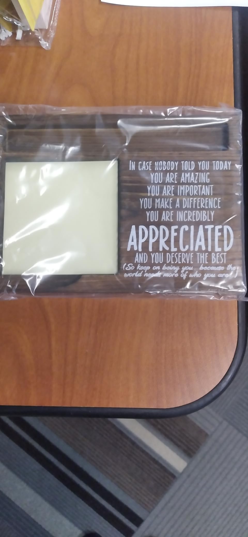 FOUGSTA Appreciation Gifts for Women, New Job Gifts for Women, Inspirational Office Decor Gift for Woman, Wooden Notepad Pen Holder With Inspirational Quotes, 16.5 x 12 x 1.5 cm, XXN3 customer photo 1