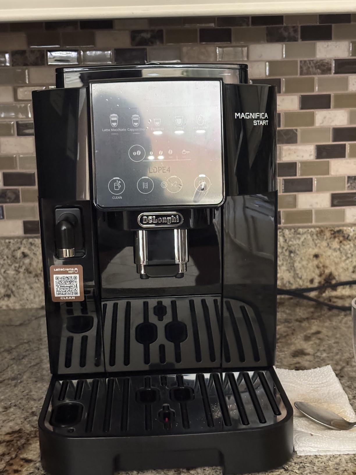 De'Longhi Magnifica Start Automatic Espresso Machine, Milk Frother, Black | #1 Worldwide Espresso Machine Maker, 5 One-Touch Recipes, Frother, Built-In Grinder, Easy to Clean customer photo 2