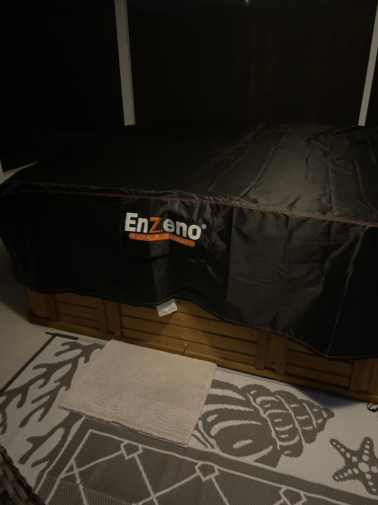 Enzeno Outdoor SPA Hot Tub Cover Waterproof Square 86 x 86 inch fit 84 x 84 or 83 x 83 or 82 x 82 or 7 ft x 7 ft 420D Heavy Duty Cub Hot Tub Lid Protectors Protective Cover Cap customer photo 1
