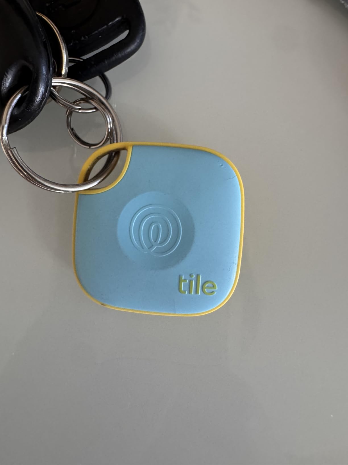 Tile - Bluetooth Tracker, Keys Finder and Item Locator for Keys, Bags and More. Phone Finder. Both iOS and Android Compatible. 4-Pack (Black) customer photo 1