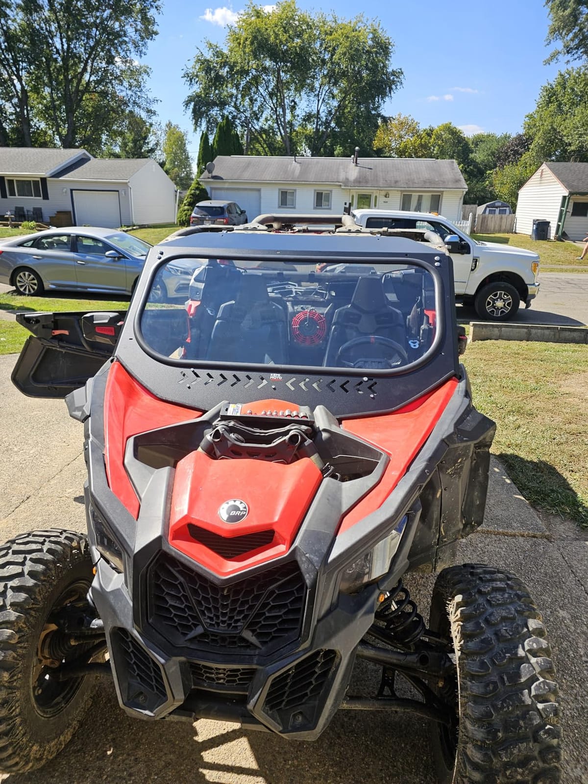 KEMIMOTO X3 Glass Windshield with Sliding Vents Compatible with Can-Am Maverick X3, 7MM Thick DOT Approved Laminated Safety Glass, Scratch Resistant Than Polycarbonate, Includes Dual Manual Wipers customer photo 1