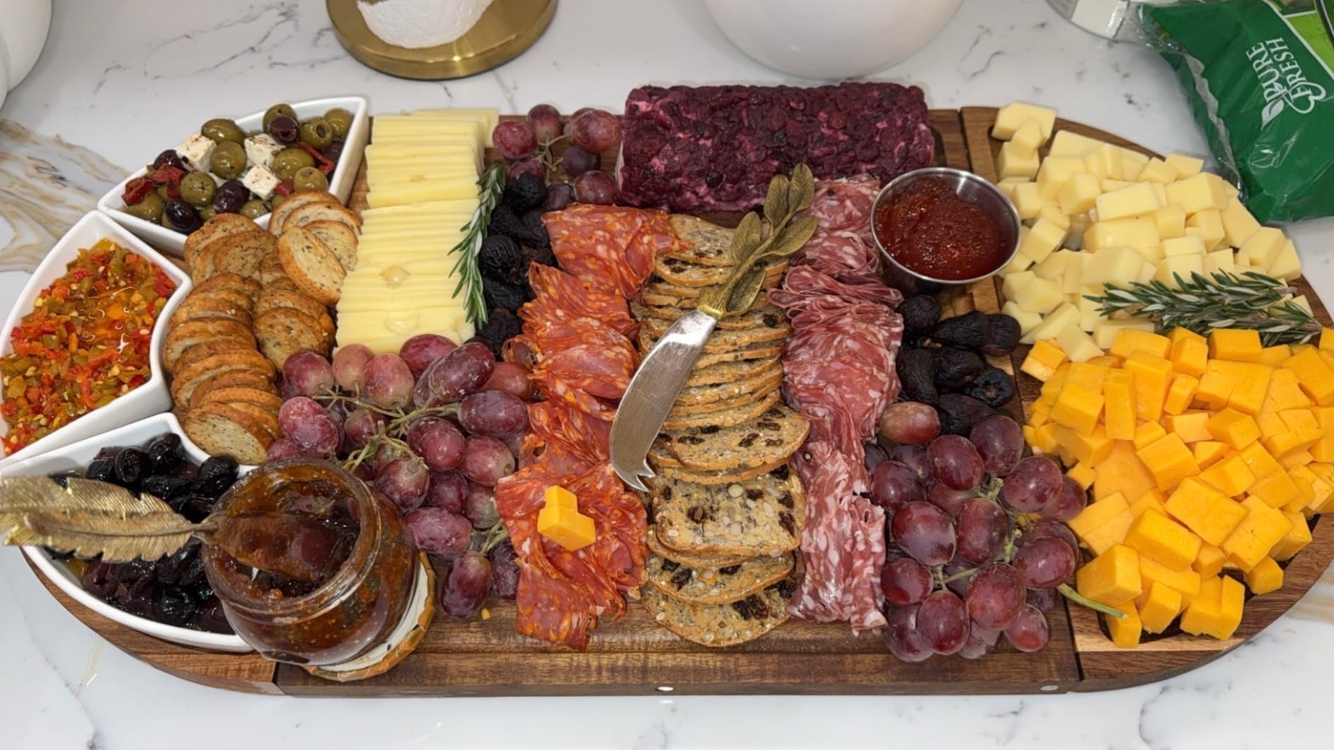 Elite Snacker Large Charcuterie Board Set, Acacia Wood, Natural Oil Finish | Magnetic 3-Piece Acacia Wood Design, Reshapes Circle Square Heart, Expands 13 to 26 In, 4 Knives, 3 Dishes, Rich Oiled Grain customer photo 2