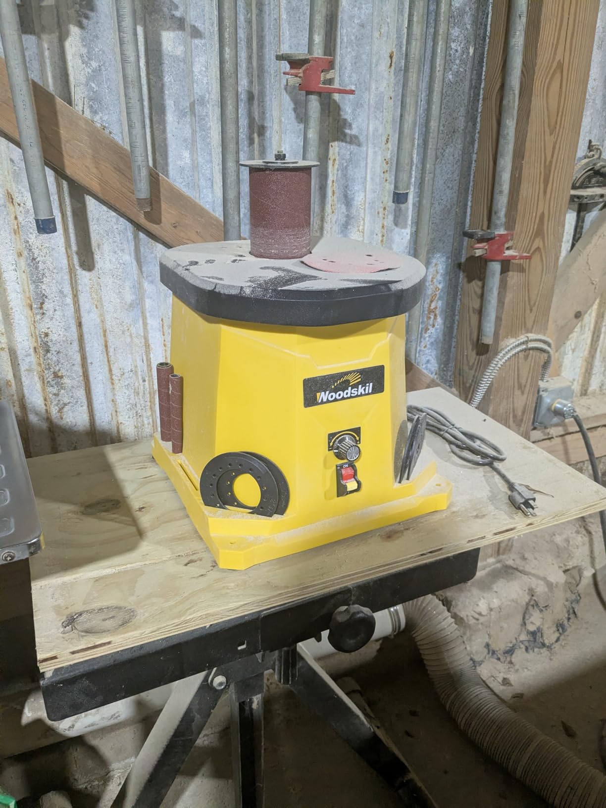 Woodskil Variable Speed Oscillating Spindle Sander for Wood, 4A | 1000-1800RPM, 6 Sleeves, Compact Design customer photo 1