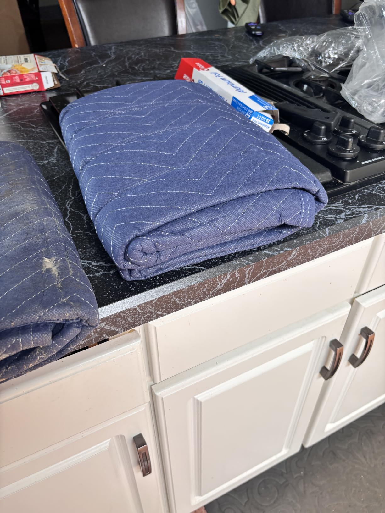 2 Pcs Moving Blankets, 40 x 72 inches Heavy Duty Packing Blankets for Protecting Furniture Professional Quilted Shipping Furniture Pads, Padded Mover Blankets (Blue) customer photo 2