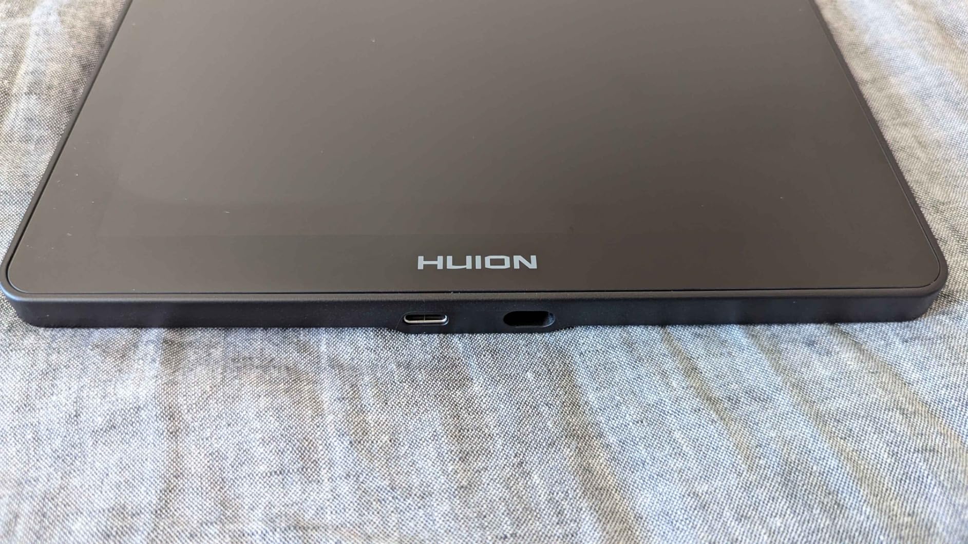 HUION Kamvas 13 (Gen 3) Drawing Tablet with Screen, Dual Dial, 13.3