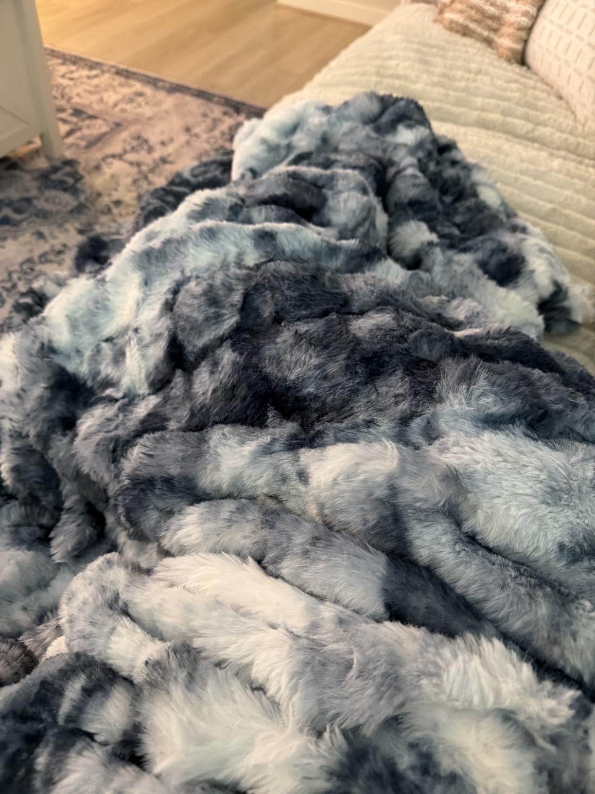 COOVA Faux Fur Throw Blanket for Couch, Cozy Soft and Fuzzy Plush Rabbit Fur Bubble Blanket for Sofa Bedroom Living Room, 60x80 Inches Tie Dye Brown customer photo 2